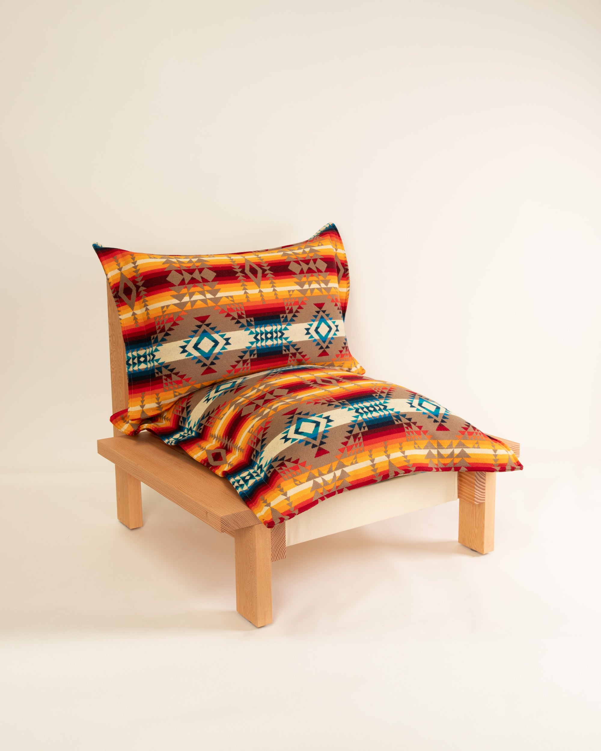 Pendleton Stanley Lounge