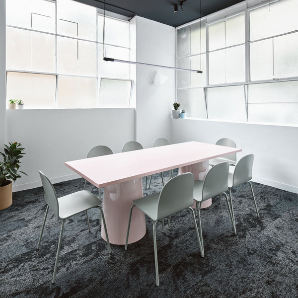 Thimble Round Dining Table